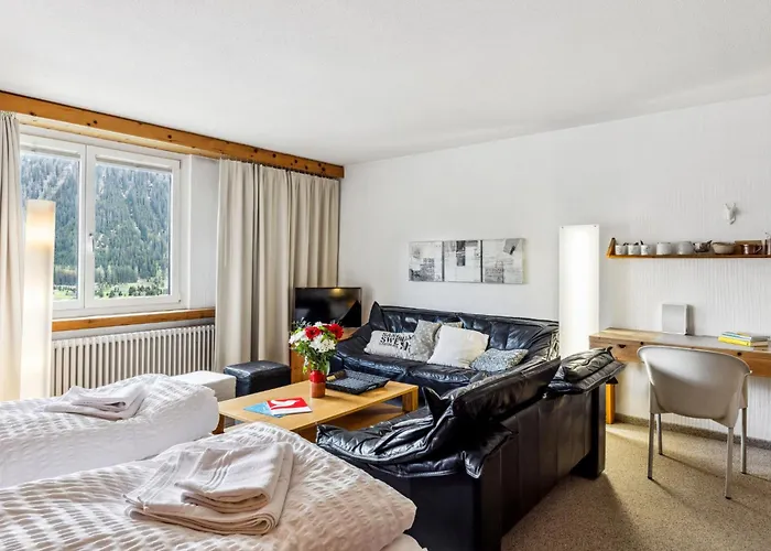 Guardaval 101 By Interhome